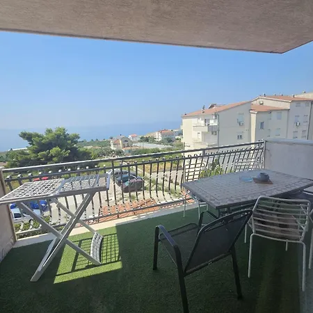 Sea View Near Amazing Apartment